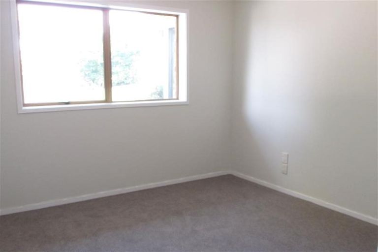 Photo of property in 1/35a Coniston Avenue, Te Atatu South, Auckland, 0610