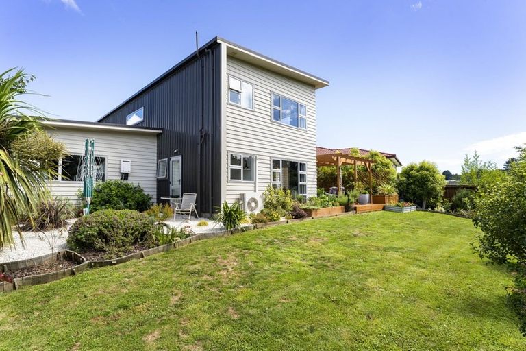 Photo of property in 51 Te Puia Drive, Aotea, Porirua, 5024