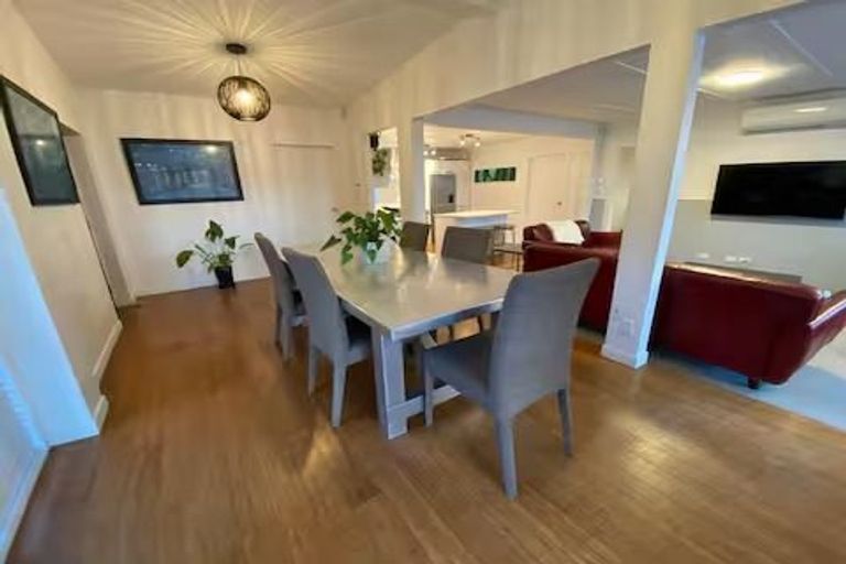 Photo of property in 4 Outlook Road, Greenhithe, Auckland, 0632
