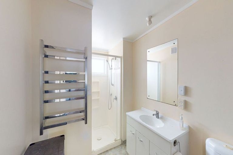 Photo of property in 22/3 Kelvin Grove, Te Aro, Wellington, 6011