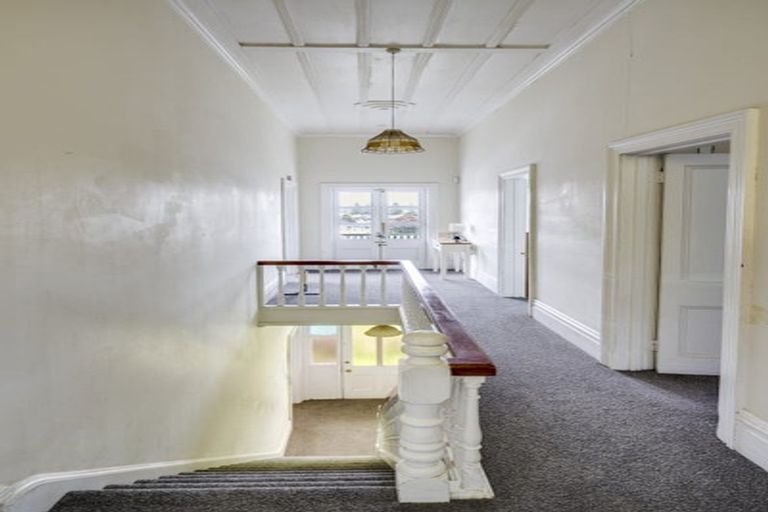 Photo of property in 2b Kowhai Road, Bluff Hill, Napier, 4110