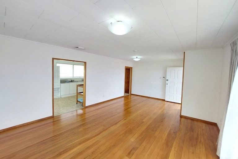 Photo of property in 125 Cascades Road, Pakuranga Heights, Auckland, 2010