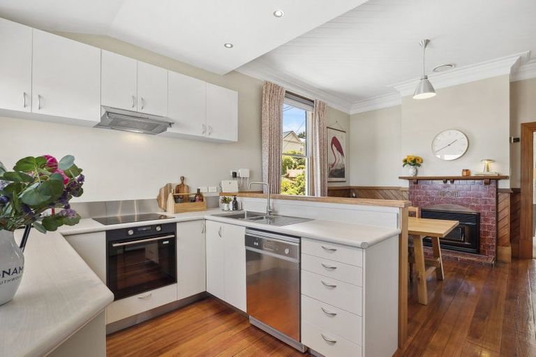 Photo of property in 18 Kilgour Street, Roslyn, Dunedin, 9010