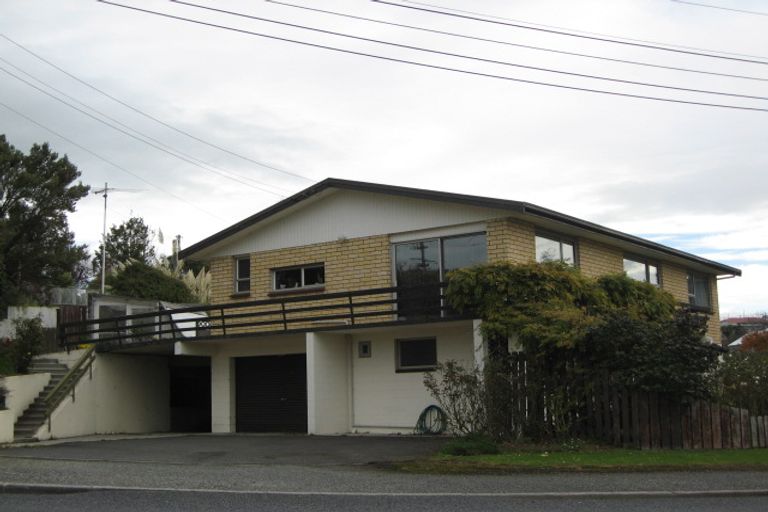 Photo of property in 1 Oxford Street, Balclutha, 9230