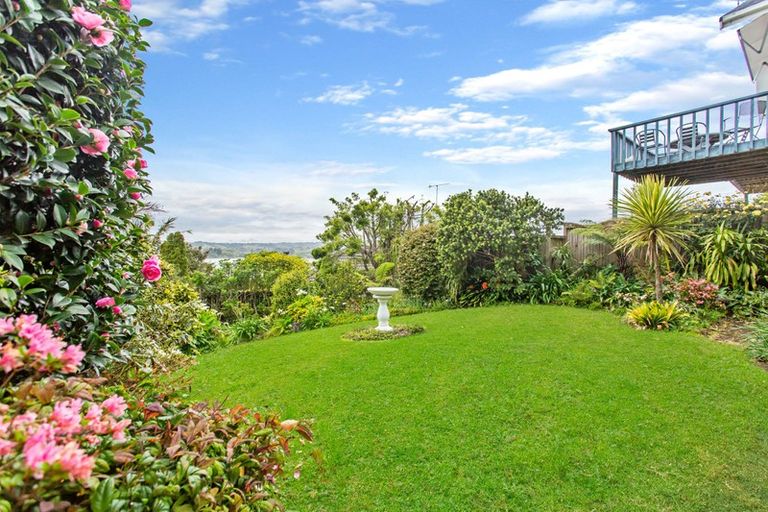 Photo of property in 1/26 Callender Place, Shelly Park, Auckland, 2014