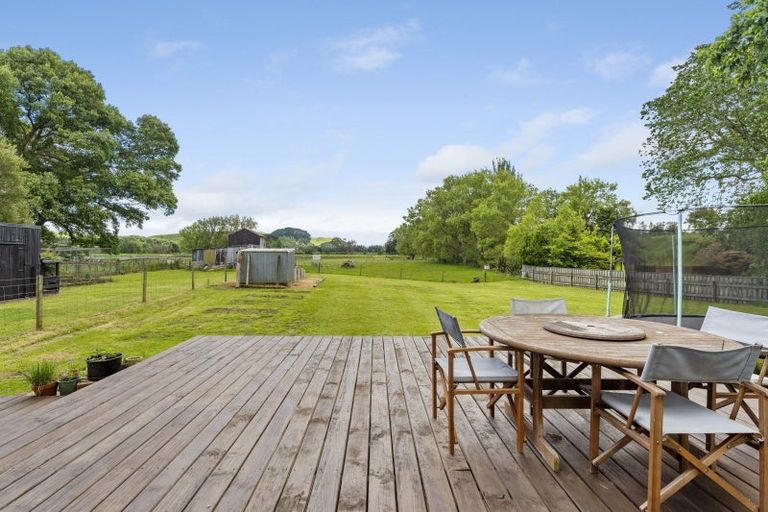 Photo of property in 32 Cambridge Street, Pahiatua, 4910