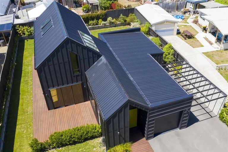 Photo of property in 26 Park Terrace, Waikuku Beach, 7473