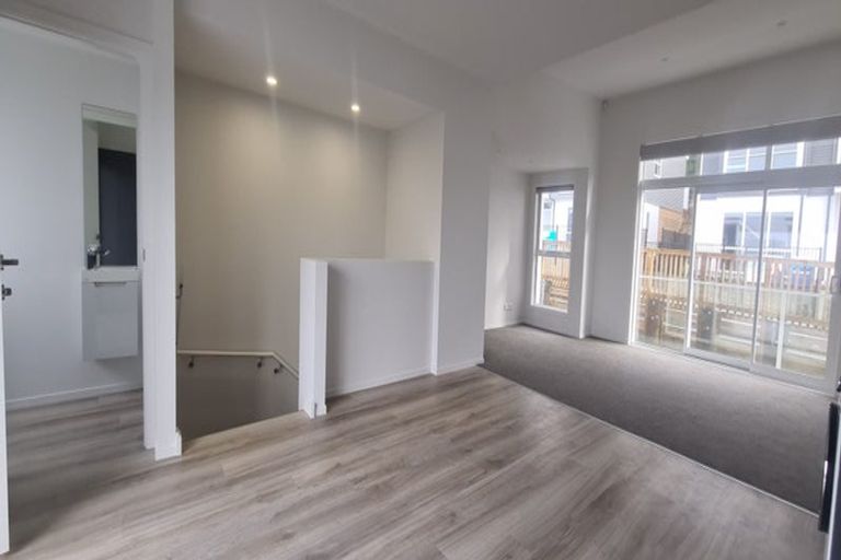 Photo of property in 16 Tai Lane, Whitby, Porirua, 5024