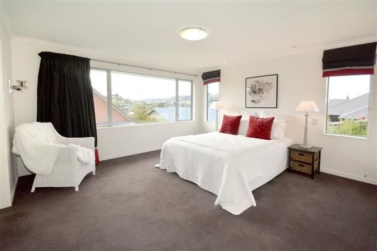 Photo of property in 24 Sunninghurst Drive, Fairfield, Dunedin, 9018