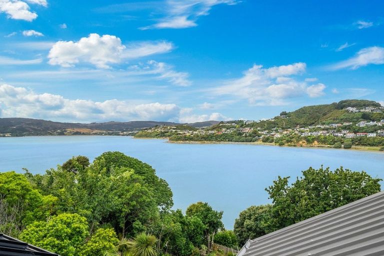 Photo of property in 28a Seaview Road, Paremata, Porirua, 5024