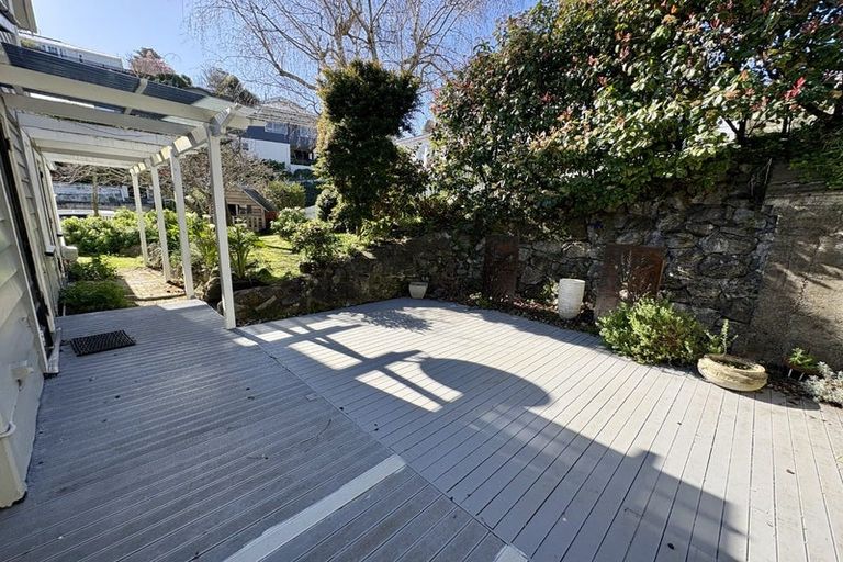 Photo of property in 31 Coote Road, Bluff Hill, Napier, 4110