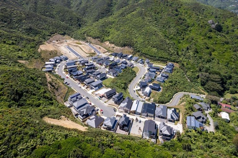 Photo of property in 131 Silverstream Road, Crofton Downs, Wellington, 6035