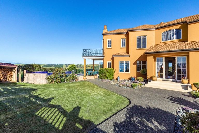 Photo of property in 220 Whitmore Road, Tawharanui Peninsula, Warkworth, 0986