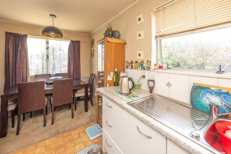Photo of property in 7 Karyn Street, Castlecliff, Whanganui, 4501
