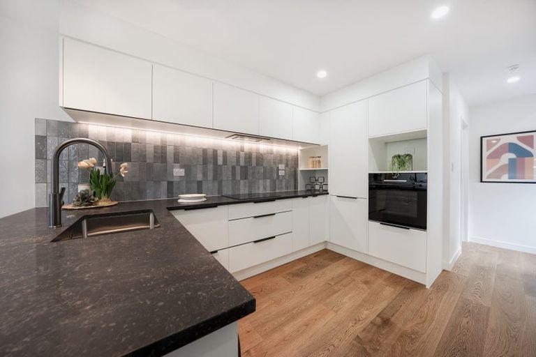 Photo of property in 23a Caribbean Drive, Unsworth Heights, Auckland, 0632