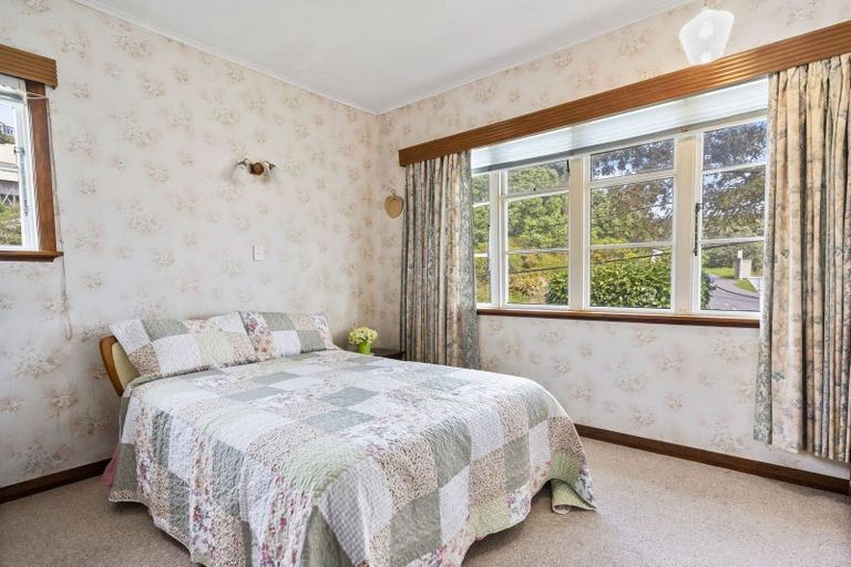 Photo of property in 2 Leveson Street, Strathmore Park, Wellington, 6022