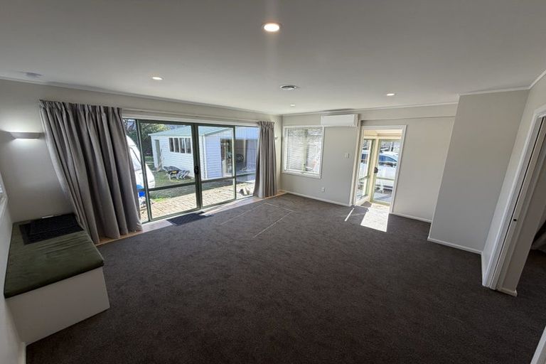 Photo of property in 70 Whincops Road, Halswell, Christchurch, 8025