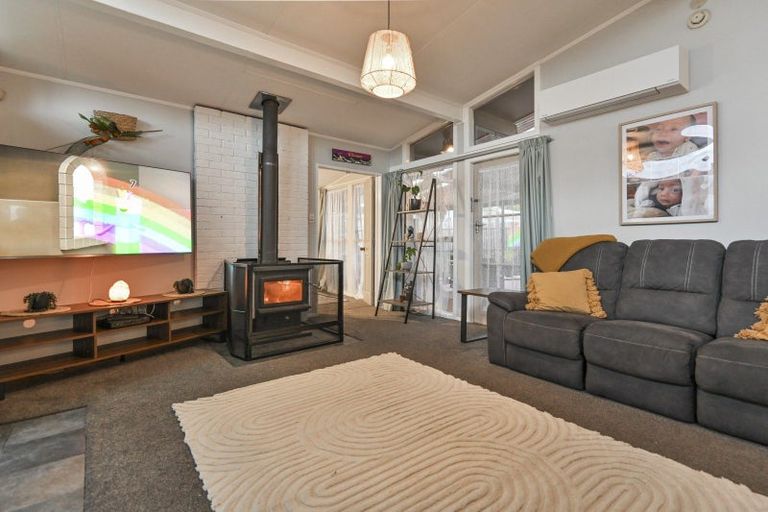 Photo of property in 30 Folkestone Drive, Flaxmere, Hastings, 4120