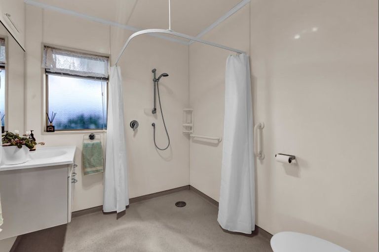 Photo of property in 23 Clemow Road, Fitzroy, New Plymouth, 4312