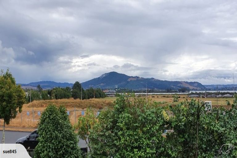 Photo of property in 27 Owhatiura Drive, Lynmore, Rotorua, 3010