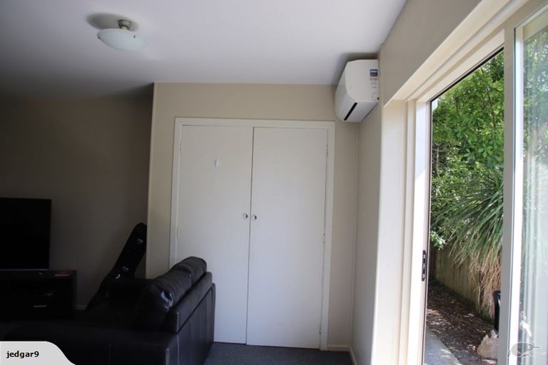 Photo of property in 1/9 Pemberton Avenue, Bayview, Auckland, 0629
