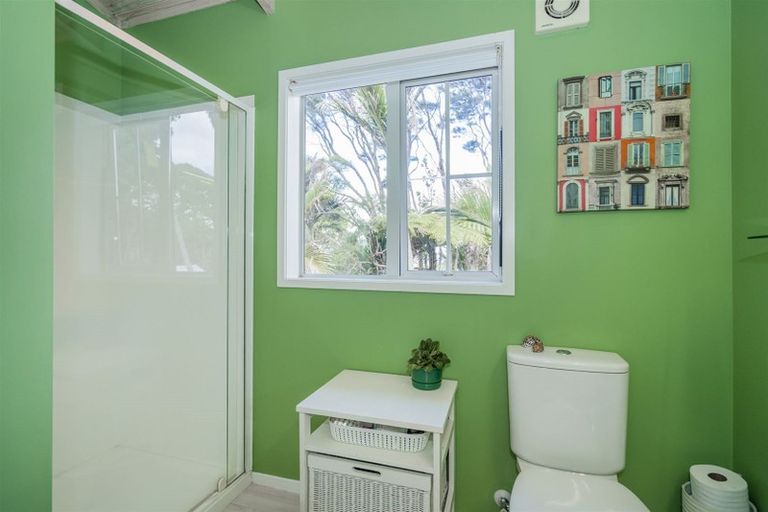 Photo of property in 68 Tarapatiki Drive, Whitianga, 3510