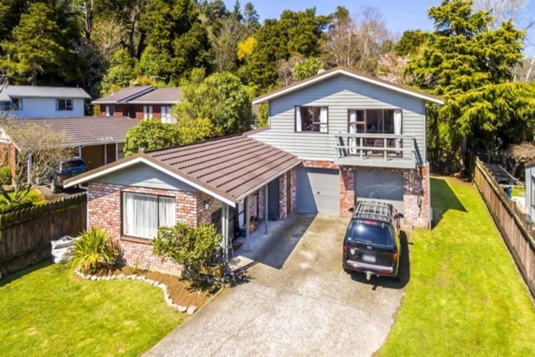 Photo of property in 10 Johnswood Grove, Clouston Park, Upper Hutt, 5018