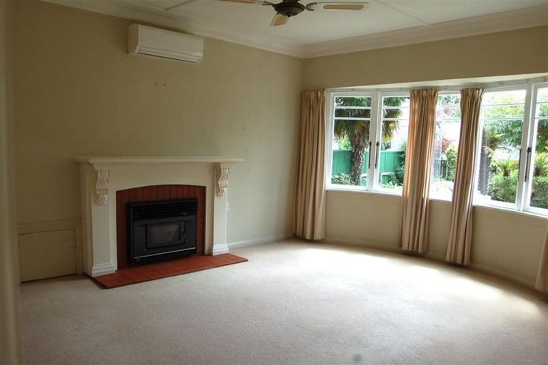 Photo of property in 216 Saint Leonards Avenue, Saint Leonards, Hastings, 4120