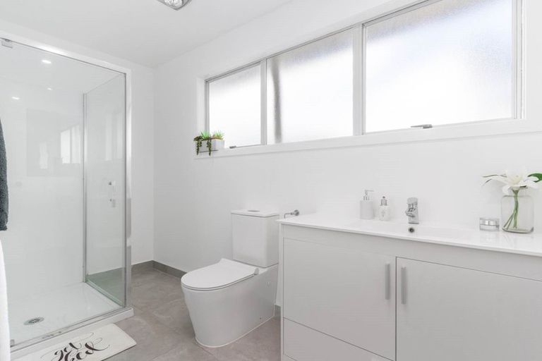 Photo of property in 35 Reelick Avenue, Pakuranga Heights, Auckland, 2010