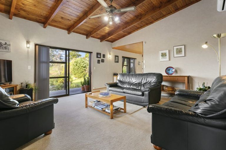 Photo of property in 161 Shaw Road, Oratia, Auckland, 0604