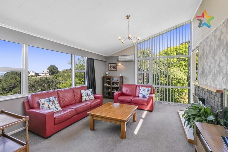 Photo of property in 27 Vista Grove, Kelson, Lower Hutt, 5010