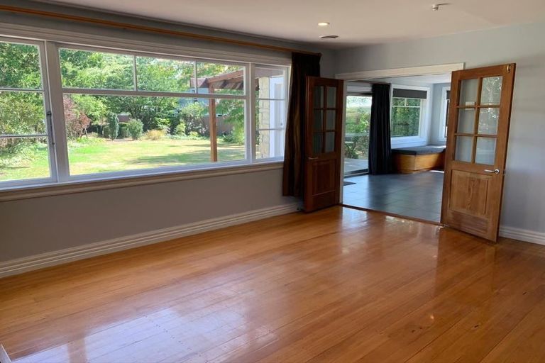 Photo of property in 57 Searells Road, Strowan, Christchurch, 8052