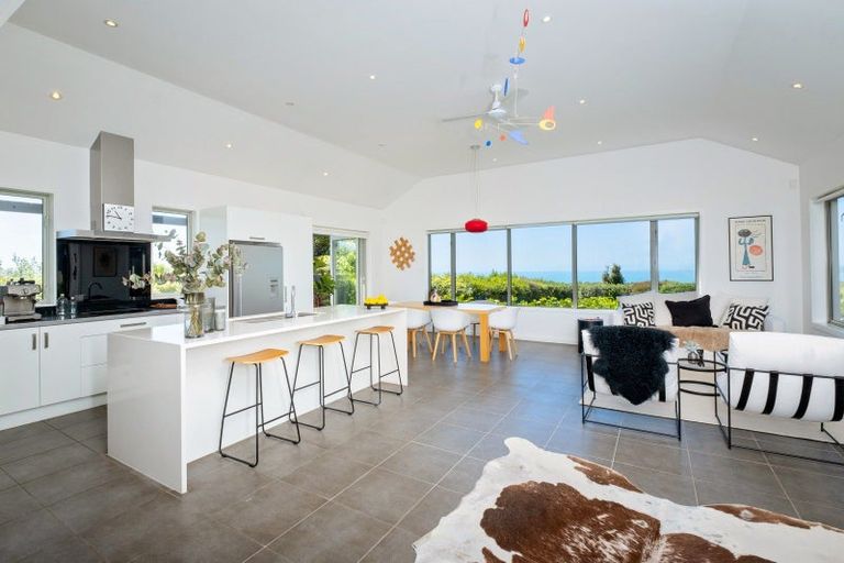 Photo of property in 4 Heipipi Drive, Eskdale, Napier, 4182