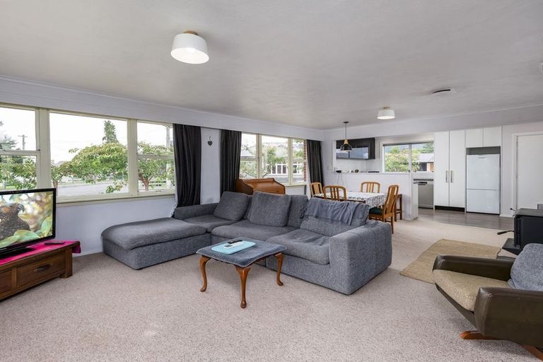 Photo of property in 8 Hughes Street, Waimate, 7924