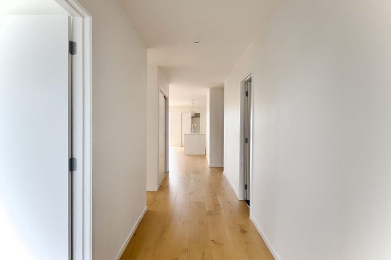 Photo of property in 8 Croatia Avenue, Huapai, Kumeu, 0810