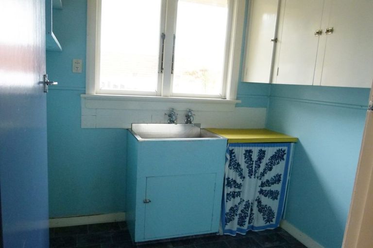 Photo of property in 70 Hocken Street, Kenmure, Dunedin, 9011