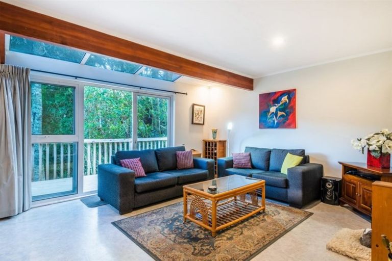 Photo of property in 8 Hebe Place, Birkenhead, Auckland, 0626