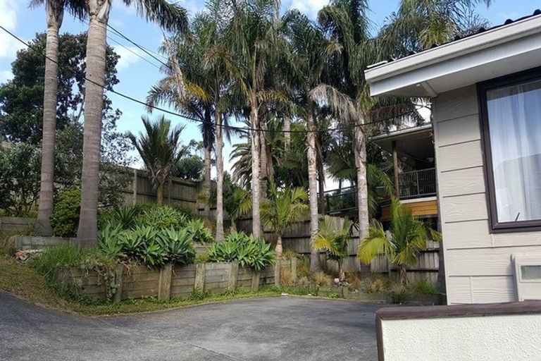 Photo of property in 774 East Coast Road, Oteha, Auckland, 0630