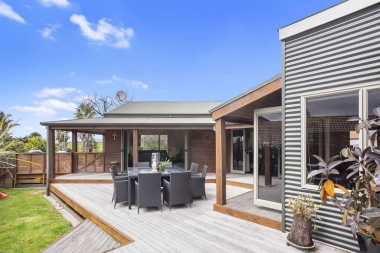 Photo of property in 13 Owen Place, Omokoroa, 3114