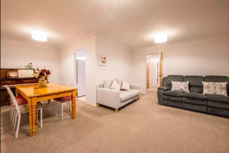 Photo of property in 2/171 Pigeon Mountain Road, Half Moon Bay, Auckland, 2012