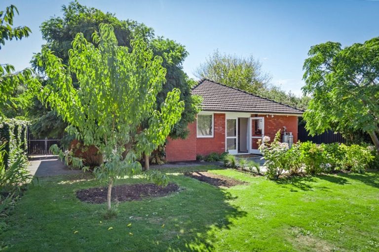 Photo of property in 1/104a Idris Road, Bryndwr, Christchurch, 8052