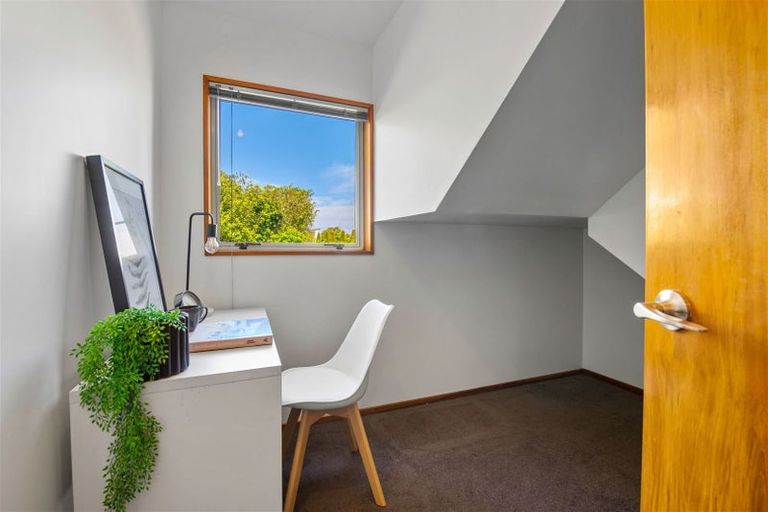 Photo of property in 3 Bushby Place, Bryndwr, Christchurch, 8053