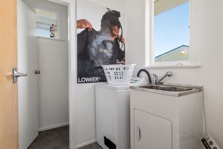 Photo of property in 21 Millers Road, Brookfield, Tauranga, 3110