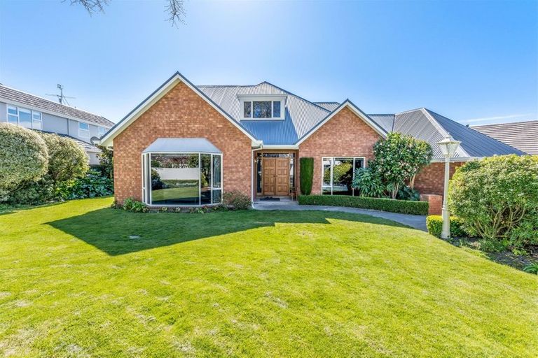 Photo of property in 26 Witbrock Crescent, Burnside, Christchurch, 8053