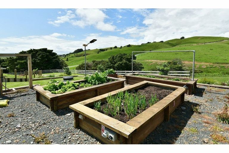 Photo of property in 3354 Kaipara Coast Highway, Glorit, Warkworth, 0984