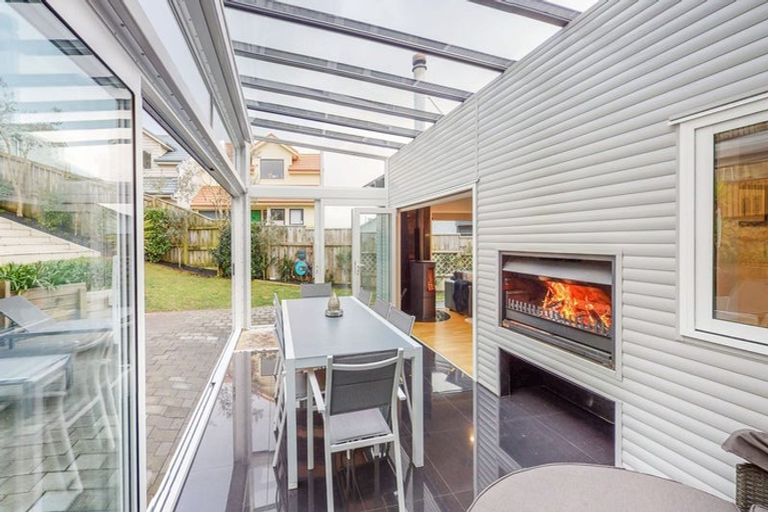 Photo of property in 9 Birkhall Grove, Strathmore Park, Wellington, 6022