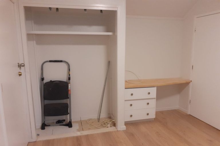 Photo of property in 17 Tawini Road, Titirangi, Auckland, 0604