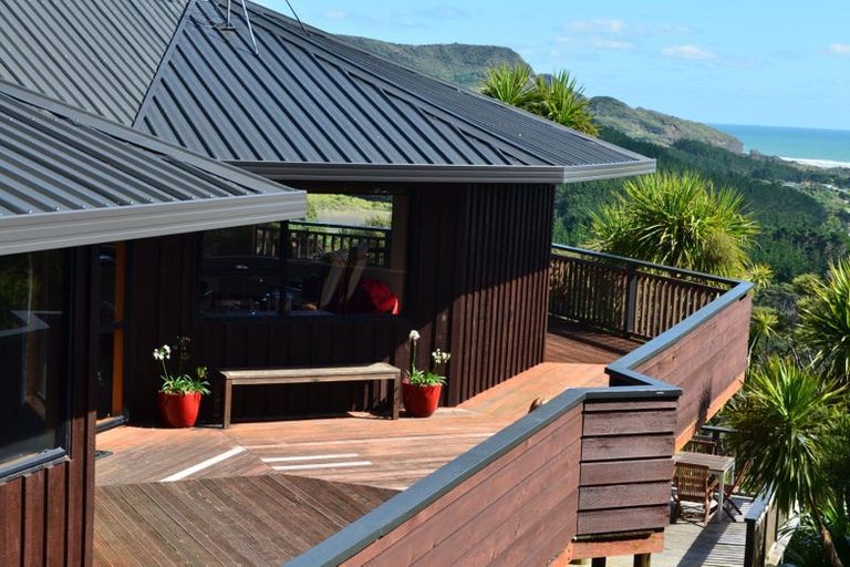 Photo of property in 49 Tasman View Road, Te Henga / Bethells Beach, Henderson, 0781