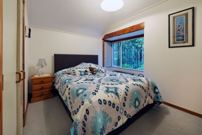 Photo of property in 16 Kauri Loop Road, Oratia, Auckland, 0604