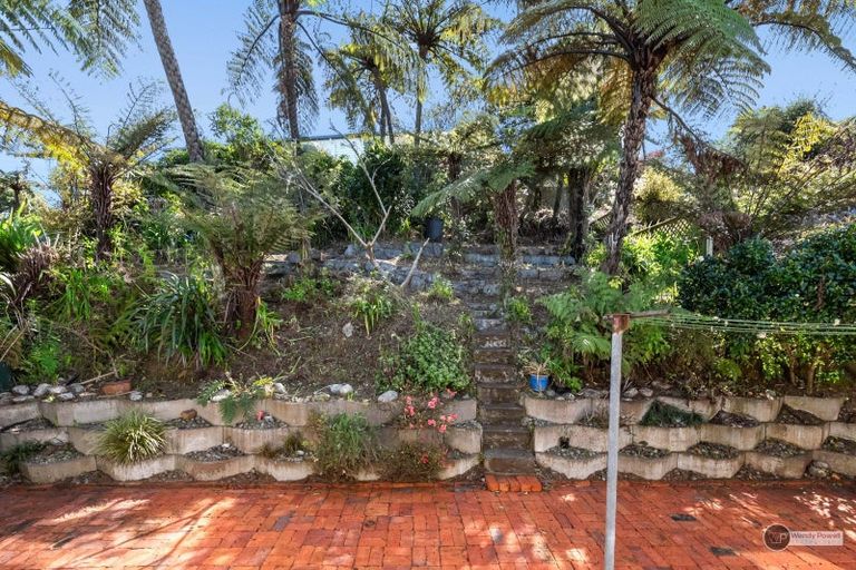 Photo of property in 3 Sunshine Crescent, Kelson, Lower Hutt, 5010